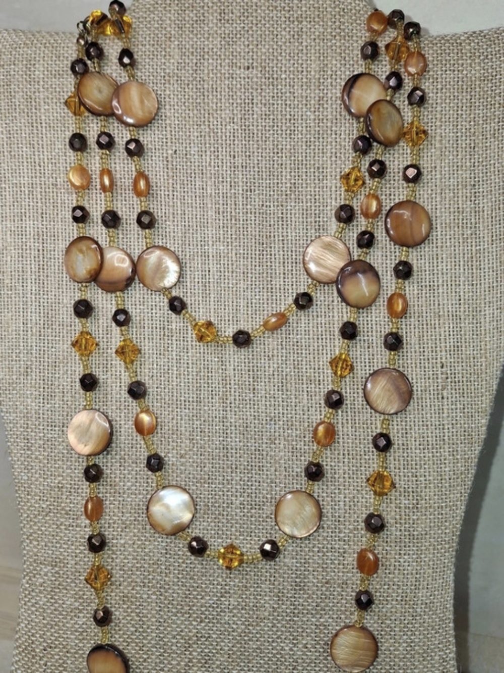 Shell Statement Necklace - Picture 2 of 8